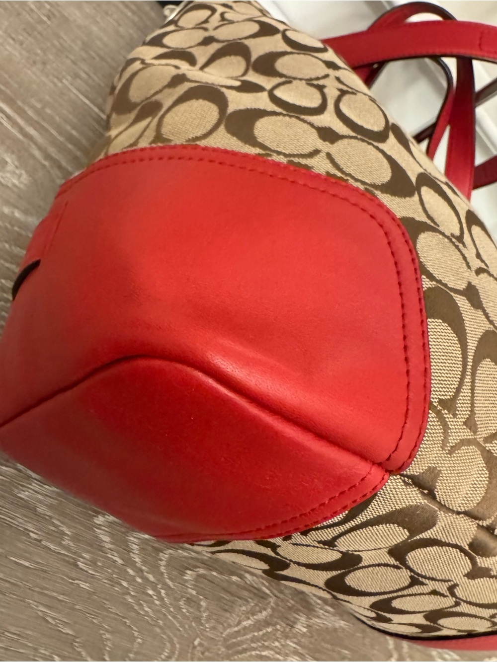 Coach Signature Canvas Shoulder Bag with Red Leather Accents. Missing hang tag - Picture 11 of 12